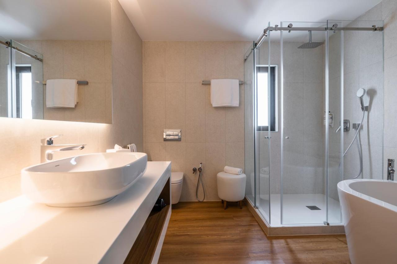 Hotel Regency Salgados & 4*